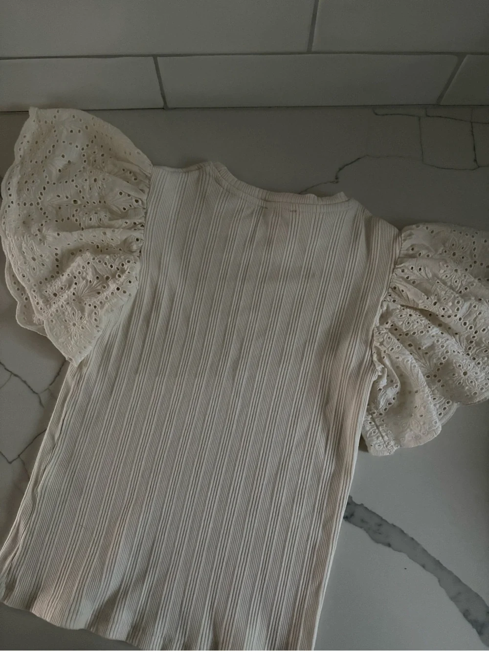 JESSICA SIMPSON Cream Ribbed Puff Sleeved Top